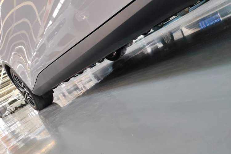 Used ARCFOX Alpha S5 2024 708MAX 200kW Right Side Sill