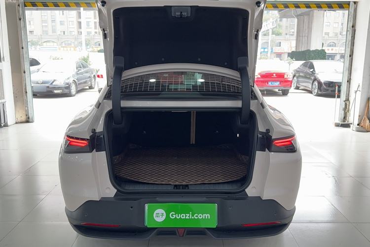 Used ARCFOX Alpha S5 2024 560PRO 185kW Trunk