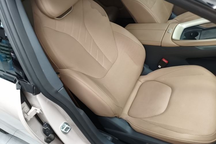 Used ARCFOX Alpha S5 2024 560PRO 185kW Right Front Seat