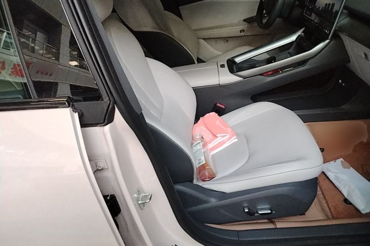 Used ARCFOX Alpha S5 2024 560PRO 185kW Right Front Seat