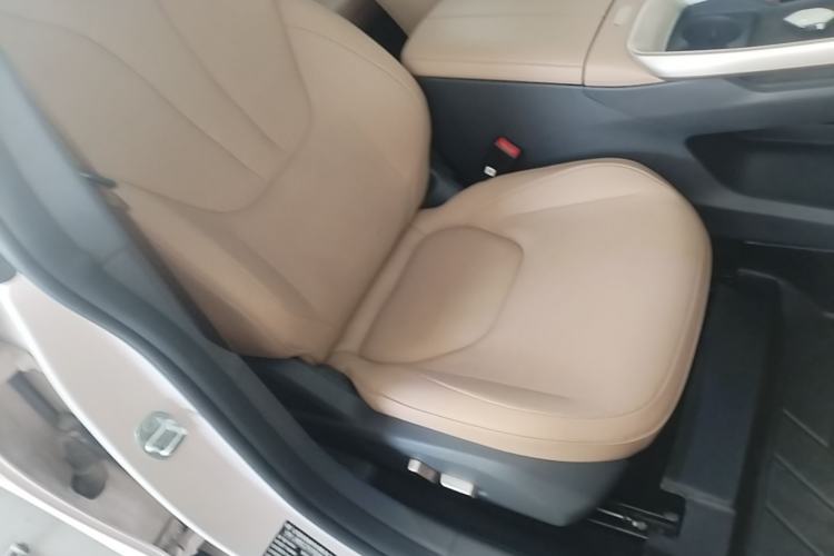 Used ARCFOX Alpha S5 2024 560PRO 185kW Right Front Seat