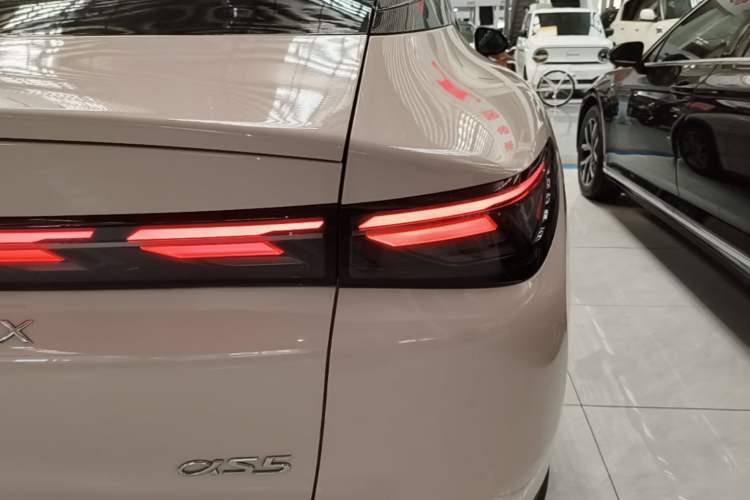 Used ARCFOX Alpha S5 2024 560PRO 185kW Right Rear Taillight