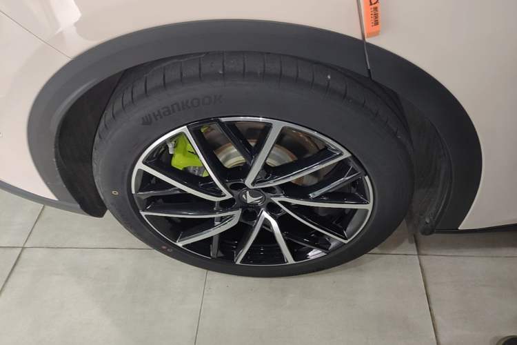 Used ARCFOX Alpha S5 2024 708MAX 200kW Right Rear Wheel Hub