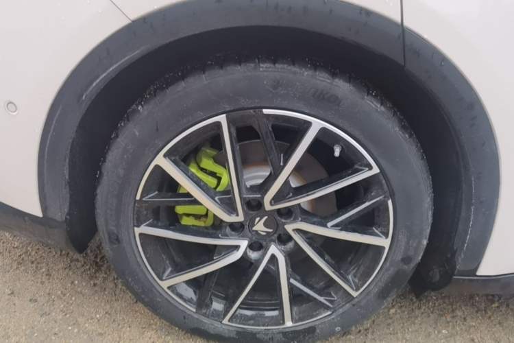 Used ARCFOX Alpha S5 2024 708MAX 200kW Right Rear Wheel Hub