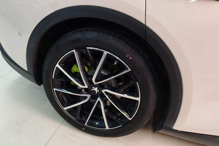 Used ARCFOX Alpha S5 2024 708MAX 200kW Right Rear Wheel Hub