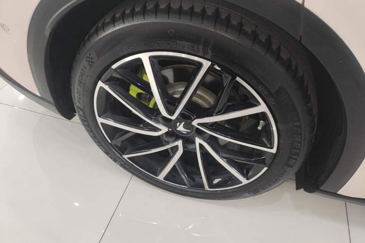 Used ARCFOX Alpha S5 2024 708MAX 200kW Right Rear Wheel Hub