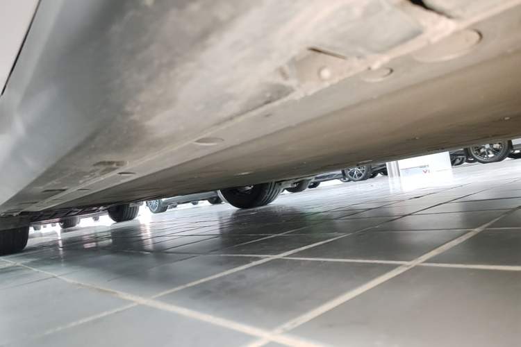 Used ARCFOX Alpha S5 2024 560PRO 185kW Right Side Sill