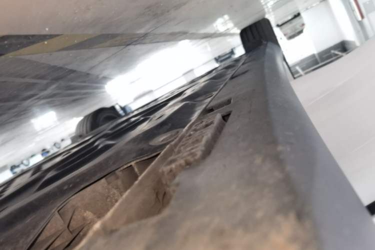 Used ARCFOX Alpha S5 2024 708MAX 200kW Right Side Sill