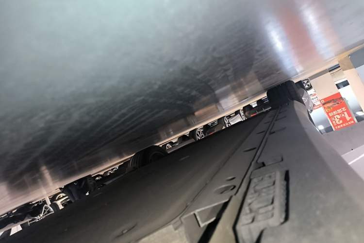 Used ARCFOX Alpha S5 2024 560PRO 185kW Right Side Sill