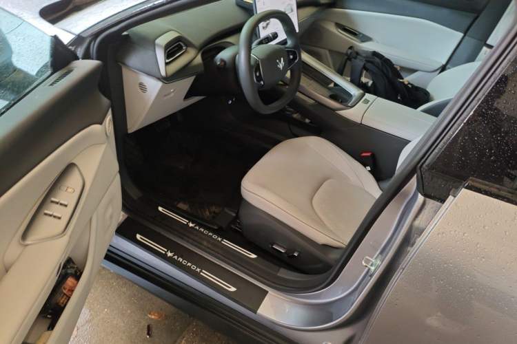 Used ARCFOX Alpha S5 2024 560PRO 185kW Driver Seat