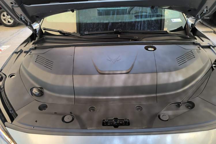 Used ARCFOX Alpha S5 2024 560MAX 185kW Engine Bay