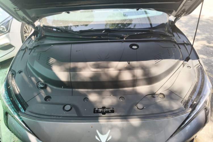 Used ARCFOX Alpha S5 2024 560MAX 185kW Engine Bay