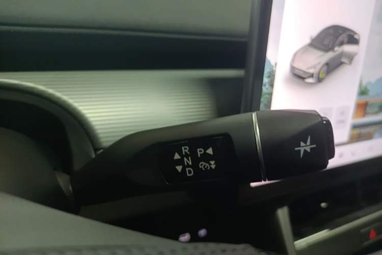 Used ARCFOX Alpha S5 2024 560PRO 185kW Gear Lever