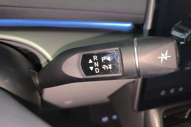 Used ARCFOX Alpha S5 2024 560MAX 185kW Gear Lever