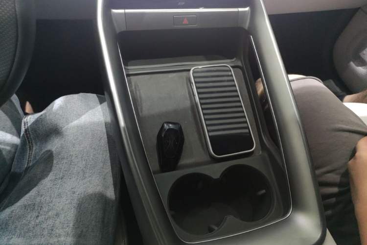 Used ARCFOX Alpha S5 2024 560PRO 185kW Gear Lever