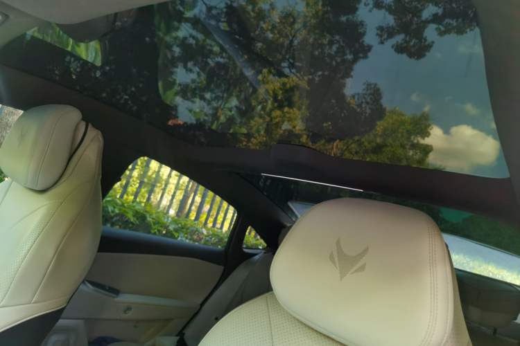 Used ARCFOX Alpha S5 2024 560PRO 185kW Headliner