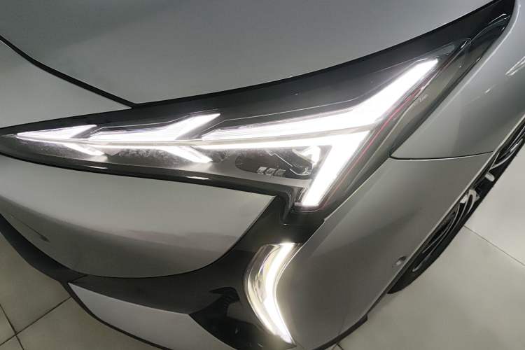 Used ARCFOX Alpha S5 2024 560MAX 185kW Left Front Headlight