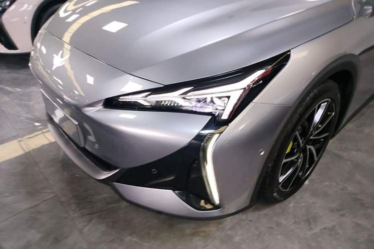 Used ARCFOX Alpha S5 2024 708MAX 200kW Left Front Headlight