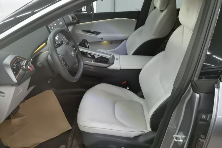 Used ARCFOX Alpha S5 2024 560MAX 185kW Left Front Seat