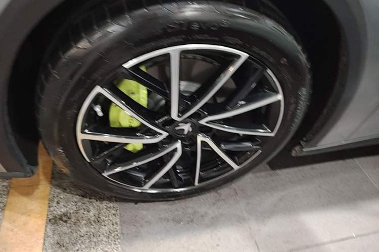 Used ARCFOX Alpha S5 2024 560MAX 185kW Left Front Wheel Hub