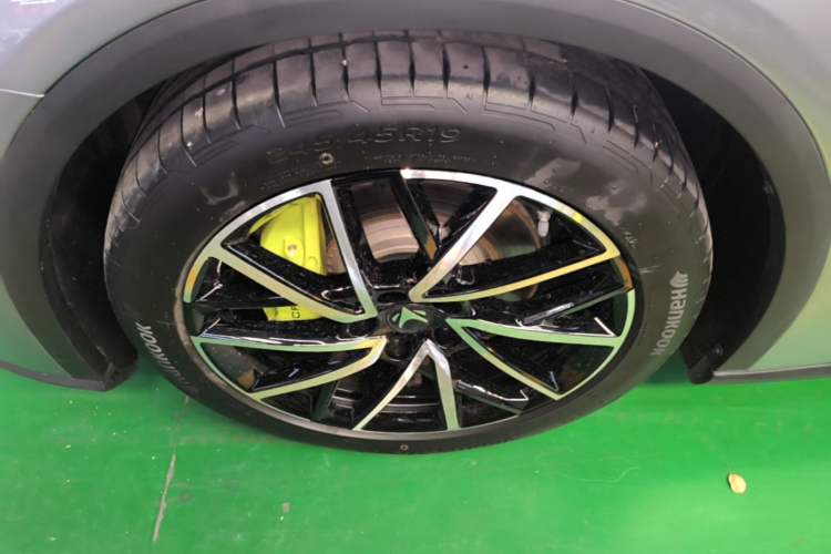 Used ARCFOX Alpha S5 2024 560MAX 185kW Left Front Wheel Hub