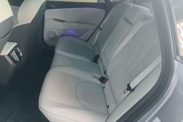 Used ARCFOX Alpha S5 2024 708MAX 200kW Left Rear Seat