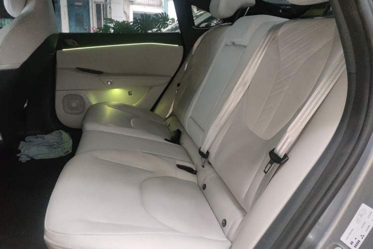Used ARCFOX Alpha S5 2024 708MAX 200kW Left Rear Seat