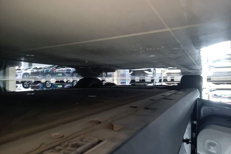Used ARCFOX Alpha S5 2024 560PRO 185kW Left Side Sill