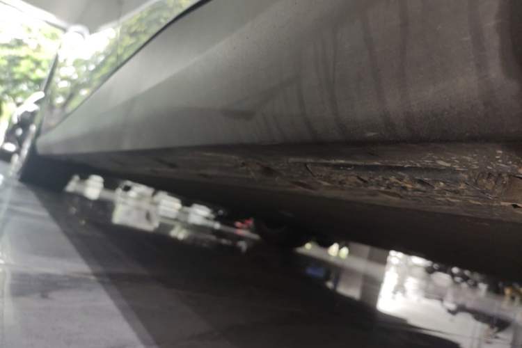 Used ARCFOX Alpha S5 2024 560PRO 185kW Left Side Sill