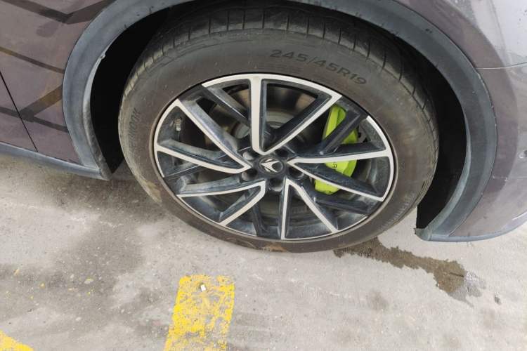Used ARCFOX Alpha S5 2024 708MAX 200kW Right Front Wheel Hub