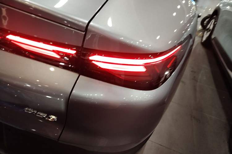 Used ARCFOX Alpha S5 2024 560MAX 185kW Right Rear Taillight