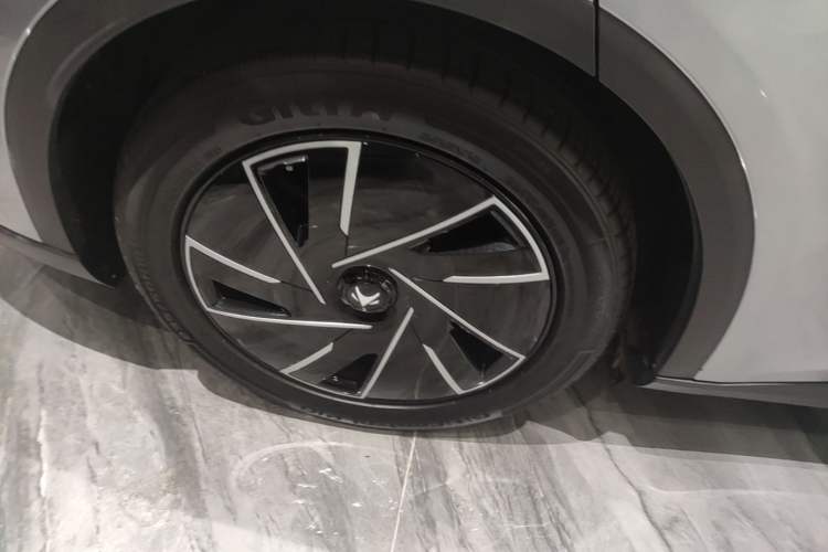Used ARCFOX Alpha S5 2024 560PRO 185kW Right Rear Wheel Hub