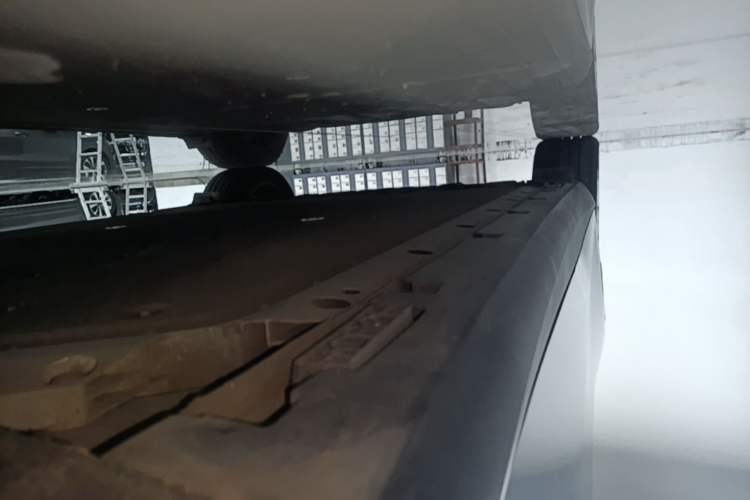 Used ARCFOX Alpha S5 2024 560PRO 185kW Right Side Sill