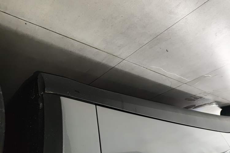 Used ARCFOX Alpha S5 2024 560MAX 185kW Right Side Sill