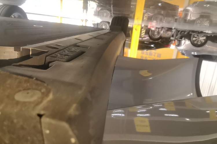 Used ARCFOX Alpha S5 2024 708MAX 200kW Right Side Sill