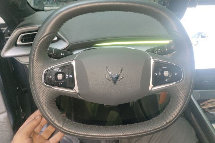 Used ARCFOX Alpha S5 2024 708MAX 200kW Steering Wheel