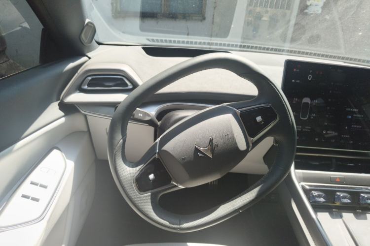 Used ARCFOX Alpha S5 2024 560MAX 185kW Steering Wheel