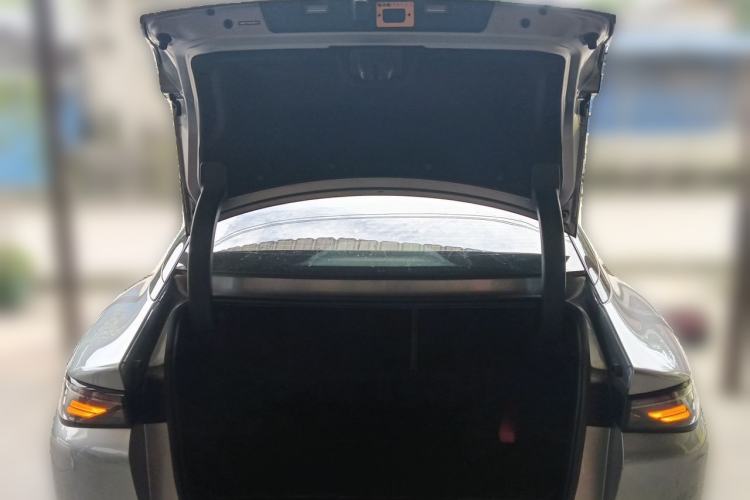 Used ARCFOX Alpha S5 2024 560MAX 185kW Trunk