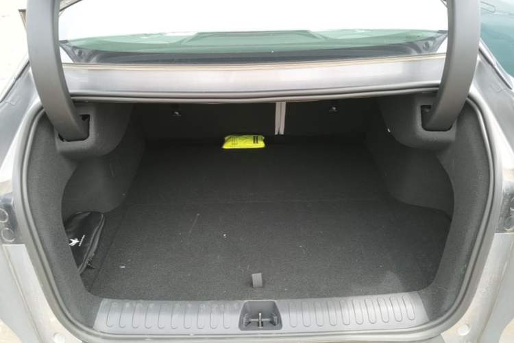 Used ARCFOX Alpha S5 2024 708MAX 200kW Trunk