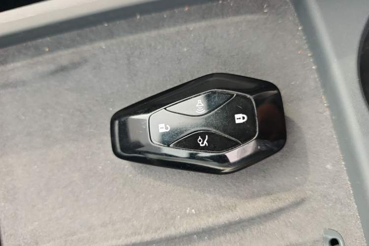 Used ARCFOX Alpha S5 2024 708MAX 200kW Vehicle Key