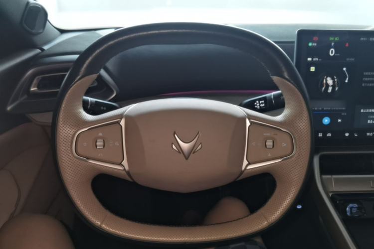 Used ARCFOX Alpha S5 2024 708MAX 200kW Steering Wheel