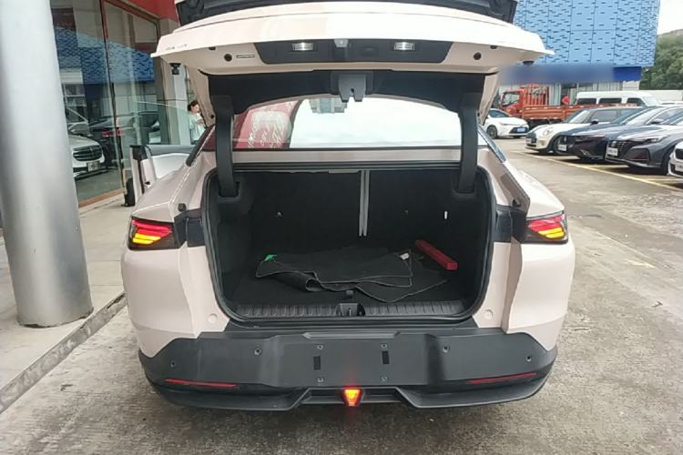 Used ARCFOX Alpha S5 2024 560MAX 185kW Trunk