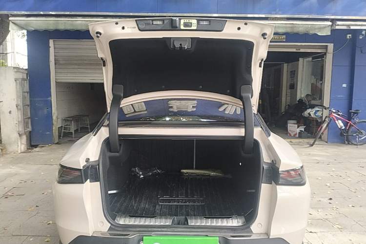 Used ARCFOX Alpha S5 2024 708MAX 200kW Trunk