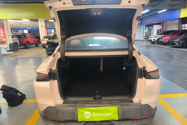 Used ARCFOX Alpha S5 2024 560PRO 185kW Trunk