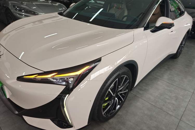 Used ARCFOX Alpha S5 2024 560MAX 185kW Guazi used car, China used car export, Used car for sale, Used cars, Cheapest cars for sale
