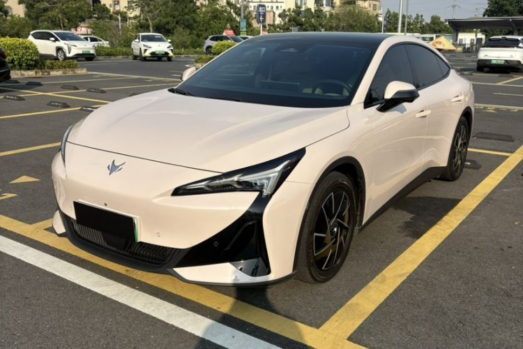 ARCFOX Alpha S5 2024 560PRO 185kW d’occasion Guazi used car, China used car export, Used car for sale, Used cars, Cheapest cars for sale