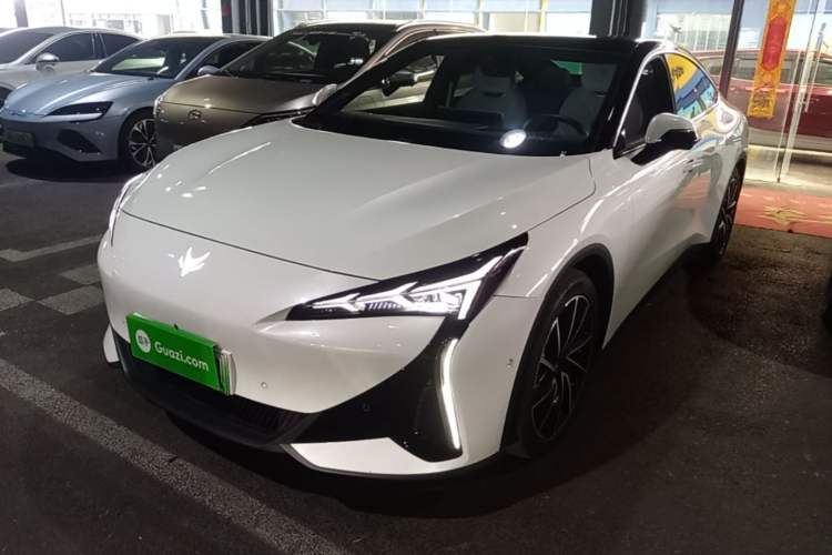 Used ARCFOX Alpha S5 2024 708MAX 200kW Guazi used car, China used car export, Used car for sale, Used cars, Cheapest cars for sale