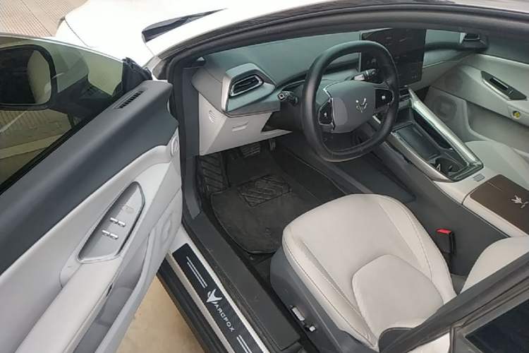 Used ARCFOX Alpha S5 2024 560PRO 185kW Driver Seat