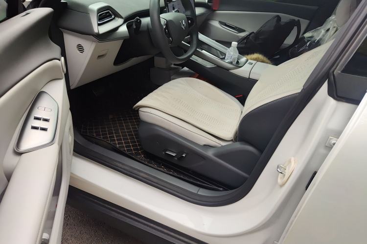 Used ARCFOX Alpha S5 2024 560MAX 185kW Driver Seat