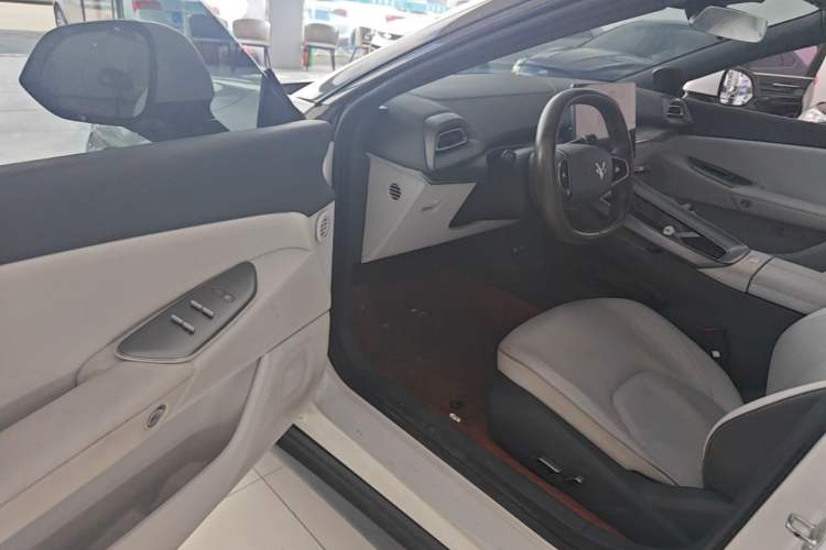 Used ARCFOX Alpha S5 2024 560PRO 185kW Driver Seat